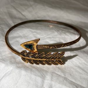 SHEIN gold arrow design arm ring/cuff. One size.